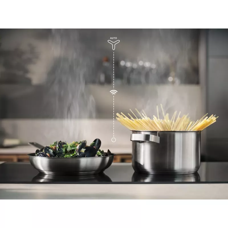 Electrolux EIV634 juoda įmontuojama 60 cm zoninė indukcinė kaitlentė, 4 zonos