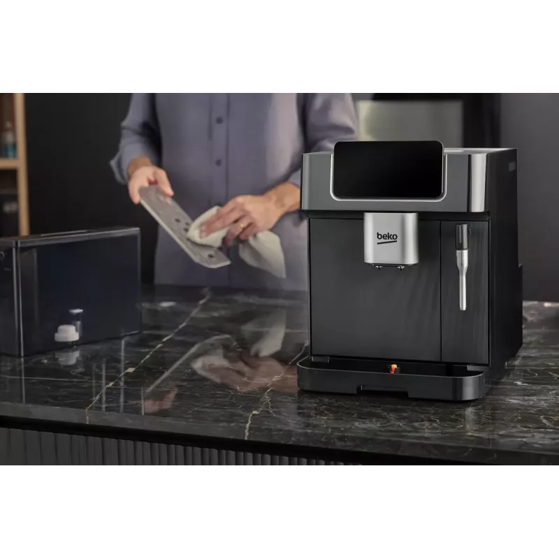 „Beko CEG7302B CaffeExperto“ kavos aparatas nuo pupelių iki puodelio su garų antgaliu