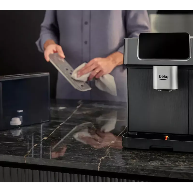 „Beko CEG7302B CaffeExperto“ kavos aparatas nuo pupelių iki puodelio su garų antgaliu