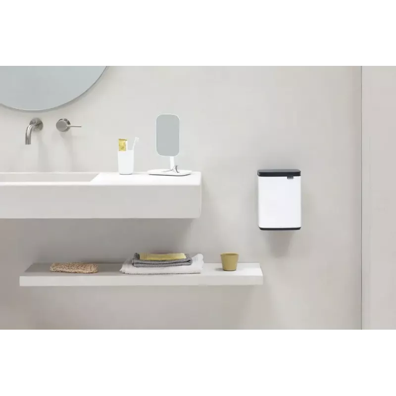 Brabantia Bo atliekų dėžė 4 l stačiakampė plieninė juoda balta