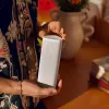 Stereo nešiojamasis garsiakalbis Sonos Roam 2 White