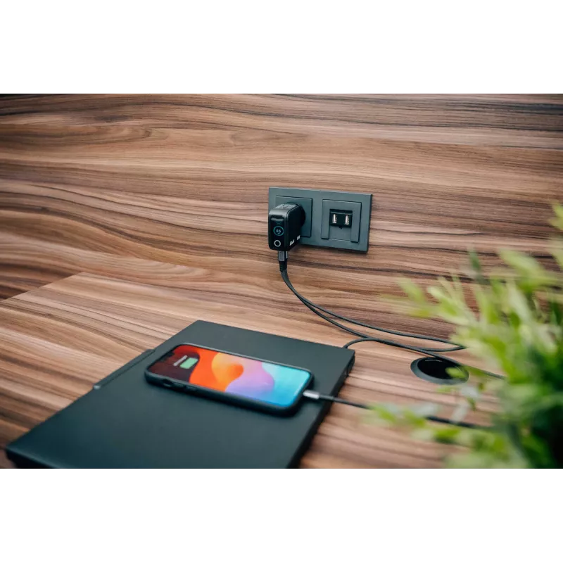 Verbatim Mini GaN įkroviklis 65 W su ekranu, skirtas naudoti patalpose, AC, 20 V, juodas