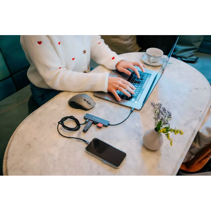 Verbatim USB-C Essentials Multiport Hub 6 prievadų: HDMI, USB-C PD, USB-A 3.2 Gen 1, USB-A, SD ir microSD