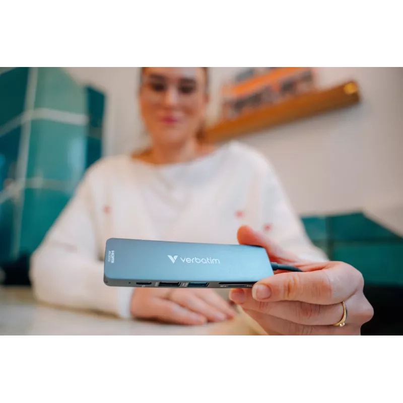 Verbatim USB-C Essentials Multiport Hub 6 prievadų: HDMI, USB-C PD, USB-A 3.2 Gen 1, USB-A, SD ir microSD