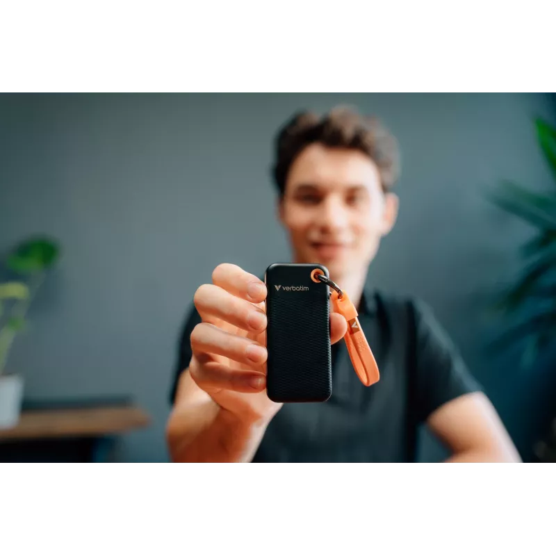 Verbatim Pocket SSD USB 3.2 Gen 2 1TB Juoda/Oranžinė, 1 TB, USB Type-C, 3.2 Gen 2 (3.1 Gen 2), 1000 MB/s, 10 Gbit/s, Juoda, Oranžinė