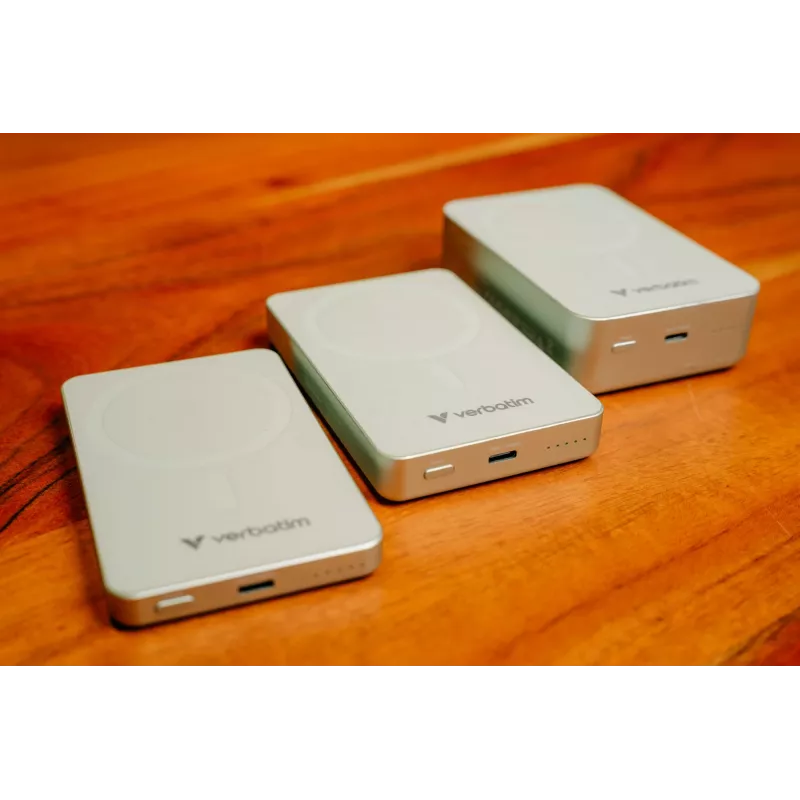 Verbatim Charge 'n' Go Essentials magnetinė belaidė išorinė baterija 5000 mAh žalia