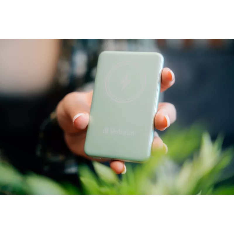 Verbatim Charge 'n' Go magnetinė belaidė išorinė baterija 5000 mAh, žalia