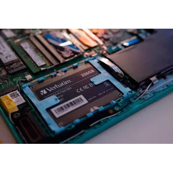 SSD diskas Verbatim 256GB 2,5 colio SATA Vi550 S3