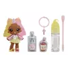 MGA Entertainment Yummiland lūpų blizgesio lėlė 2 serija - Cukraus vata (Nia Candy Fluff)