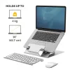 Fellowes nešiojamojo kompiuterio stovas stalui - Hylyft reguliuojamas nešiojamojo kompiuterio stovas namams ir biurui - Nešiojamojo kompiuterio pakyla su 6 aukščio nustatymais - Maks. monitoriaus dydis 17 colių, Maks. svoris 5 kg - Sidabrinė/Juoda