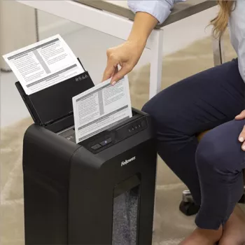Fellowes AutoMax 90M popieriaus smulkintuvas Mikro pjovimo Juodas