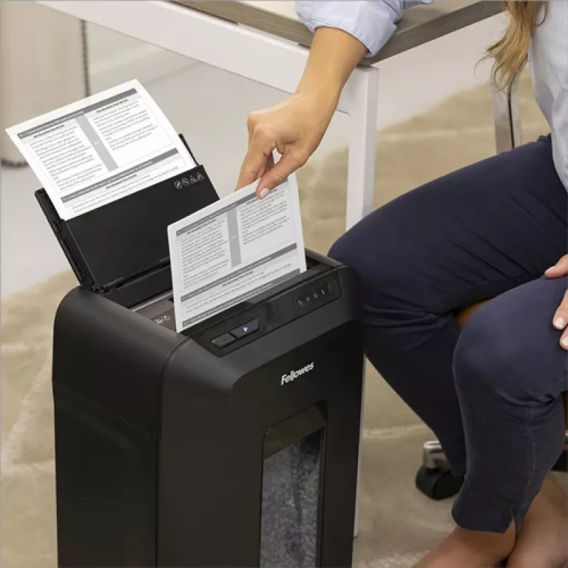 Fellowes AutoMax 90M popieriaus smulkintuvas Mikro pjovimo Juodas