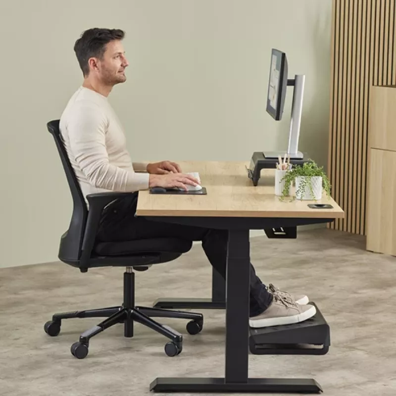 Fellowes Klaviatūros riešo atrama Breyta Compact Klaviatūros riešo atrama su antibakterine apsauga Ergonomiška riešo atrama Juoda