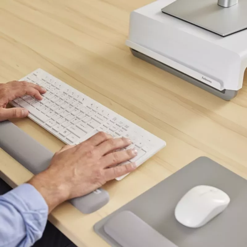 Fellowes klaviatūros riešo atrama Breyta riešo atrama su antibakterine apsauga ergonominė riešo atrama pilka