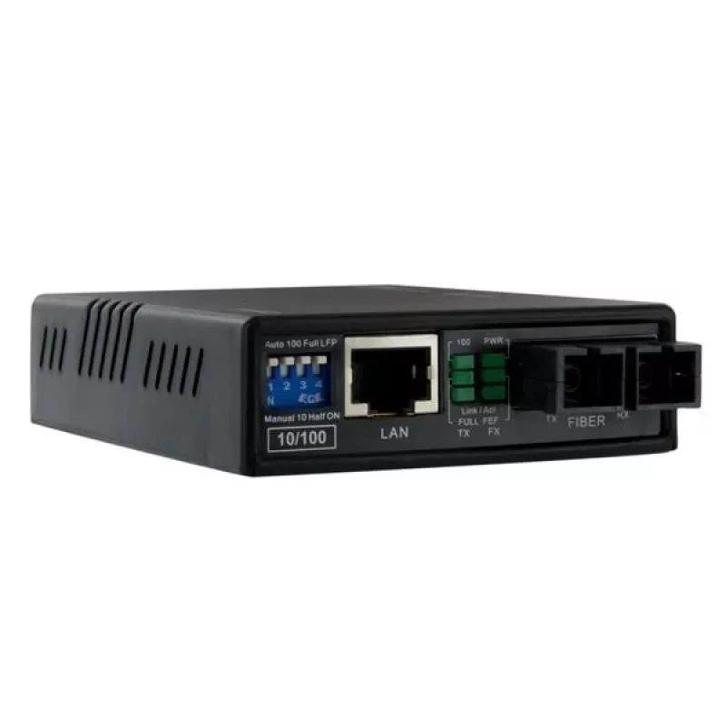 StarTech.com 10/100 kelių režimų šviesolaidinis Ethernet medijos keitiklis SC 2 km