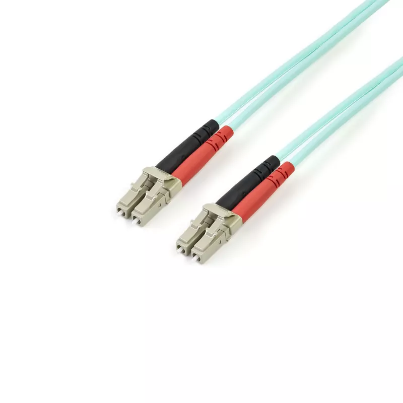 StarTech.com 3 m (10 pėd.) LC/UPC į LC/UPC OM3 daugiagyslės šviesolaidinis kabelis, pilno dvipusio ryšio 50/125 µm užtrauktuko tipo kabelis, 100G, maži įterpimo nuostoliai, LSZH šviesolaidinis jungiamasis kabelis