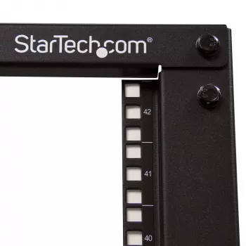 StarTech.com 4 stulpų 42U mobilus atviro rėmo serverių stovas, keturių stulpų 19 colių tinklo stovas su ratukais, riedantis stovas su reguliuojamu gyliu kompiuterinei/AV/duomenų/IT įrangai – ratukai, niveliavimo kojelės arba tvirtinimas prie grindų