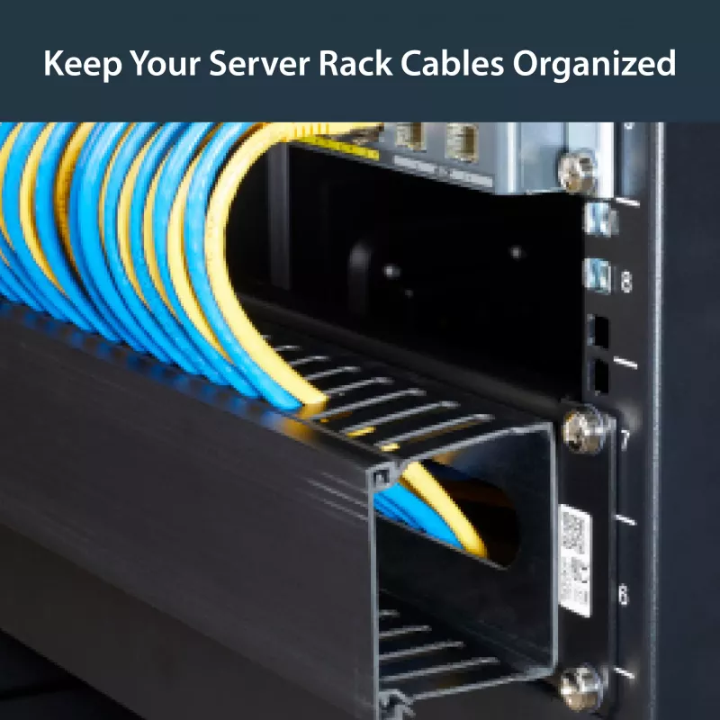 StarTech.com Horizontal 2U Server Rack kabelis Management Finger Duct w/ Cover - 19 inch tinklo Rack Wire Duct Raceway Panel - Slotted Wire Duct