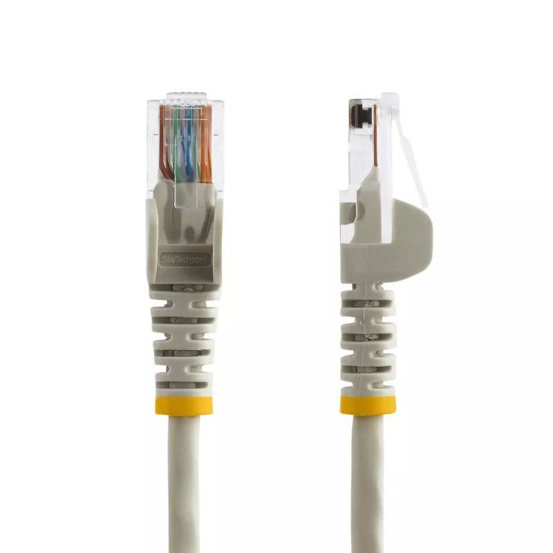 StarTech.com Cat5e komutacinis kabelis su neužkliūvančiomis RJ45 jungtimis - 1m, pilkas