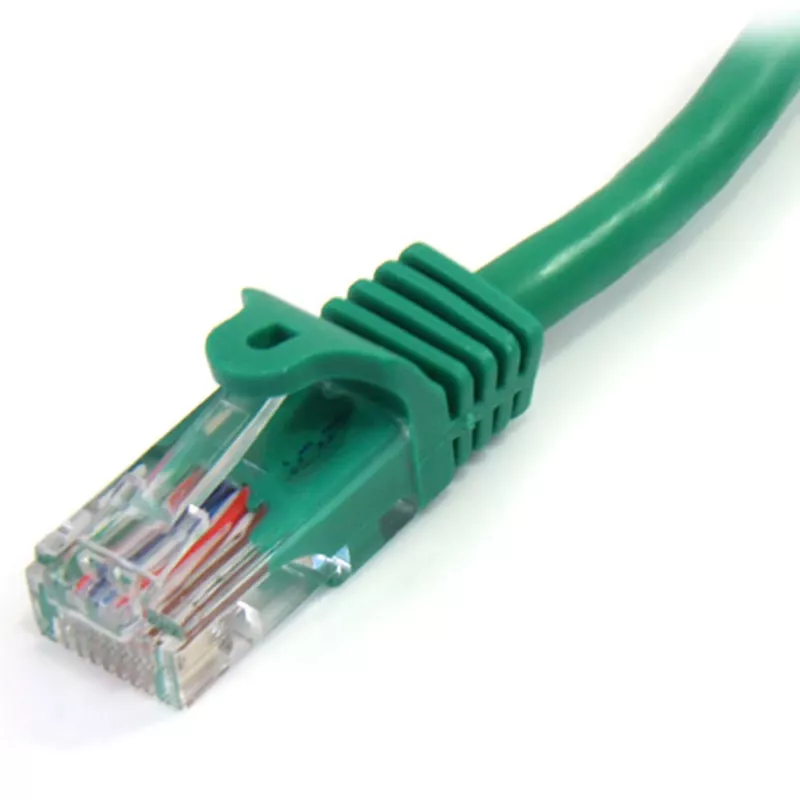 StarTech.com Cat5e komutacinis kabelis su neužsikabinančiomis RJ45 jungtimis – 3 m, žalias