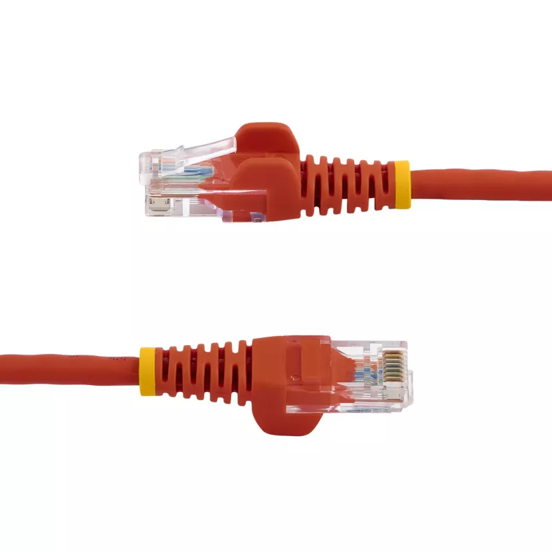 StarTech.com Cat5e Ethernet pataisinis kabelis su apsaugotais RJ45 jungčių fiksatoriais - 0,5 m, raudonas