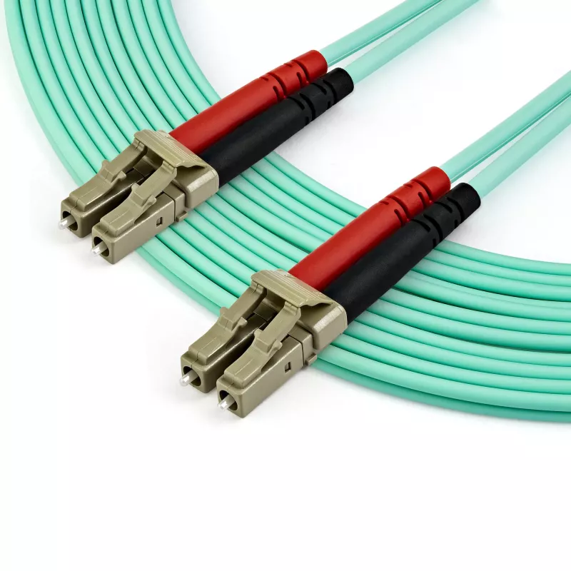 StarTech.com 7m (22ft) LC/UPC į LC/UPC OM4 daugiagyslis šviesolaidinis kabelis, 50/125µm LOMMF/VCSEL Zipcord pluoštas, 100G, maži įterpimo nuostoliai – LSZH šviesolaidinis trumpiklis