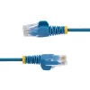 StarTech.com 2.5 m CAT6 laidas – plonas – nesipainiojantys RJ45 jungtys – mėlynas