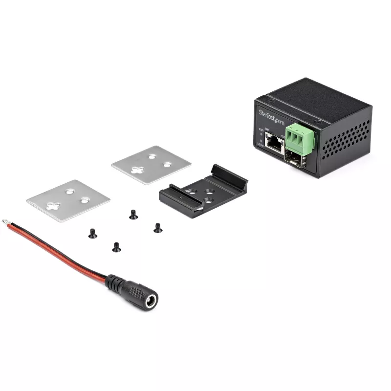 StarTech.com PoE+ pramoninis optinės terpės keitiklis 30W - SFP į RJ45 - vienmodis/daugiamodis optinis į varinį Gigabit Ethernet - mini/kompaktiškas dydis - IP-30/ -40 iki +75C
