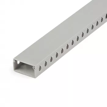 StarTech.com Open Slot kabelių valdymo kanalas su dangteliu, 2 col.(50mm) P x 1 col.(25mm) A – 6,5 pėd.(2m) ilgio – 1/4 col.(8mm) plyšiai, PVC tinklo kabelių slėptuvas/sieninis laidų lovelis, talpina iki 25 kabelių, UL sąraše