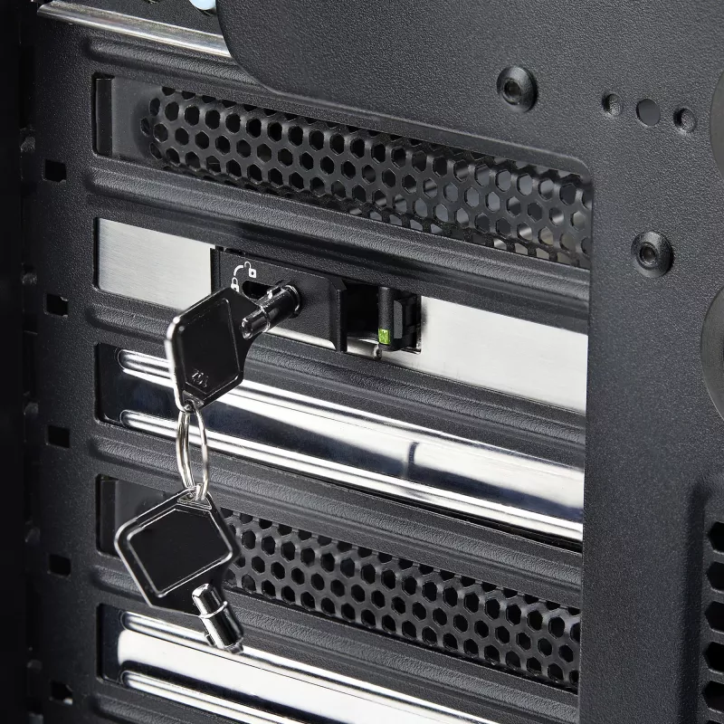 StarTech.com M.2 NVMe SSD į PCIe x4 mobilųjį stovą / galinę plokštę su išimamu dėklu, skirtu PCI Express išplėtimo lizdui, montavimas be įrankių, PCIe 4.0/3.0 karšto keitimo diskų skyrius, raktinis užraktas – pridedami 2 raktai