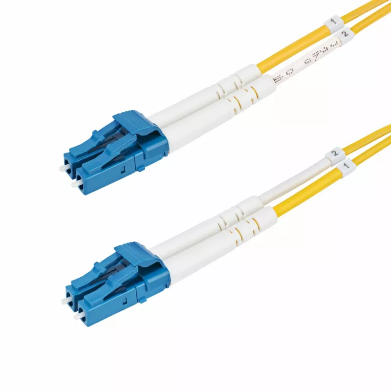 StarTech.com 25 m (82 pėd.) LC į LC (UPC) OS2 vienmodis dvipusis šviesolaidinis kabelis, 9/125 µm, 100G, nejautrus lenkimui, maži įterpimo nuostoliai – LSZH šviesolaidinis komutacinis kabelis