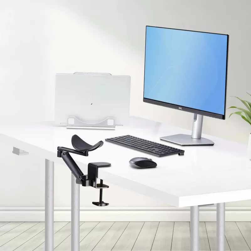 StarTech.com reguliuojama rankos atrama biuro stalui, ergonomiška rankos / alkūnės atrama, 360 laipsnių pasukimas, tvirtinimas spaustuku / nereikia gręžti, juoda