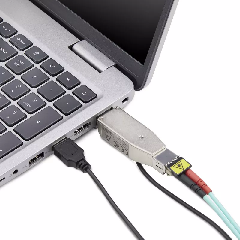 “StarTech.com” gigabitinio optinio į RJ45 eterneto medijos keitiklio adapteris, optinis vienmodis 10 km / daugiamodis 800 m, maitinamas per USB, kompaktiškas dizainas, metalinis korpusas, mikro mini, TAA