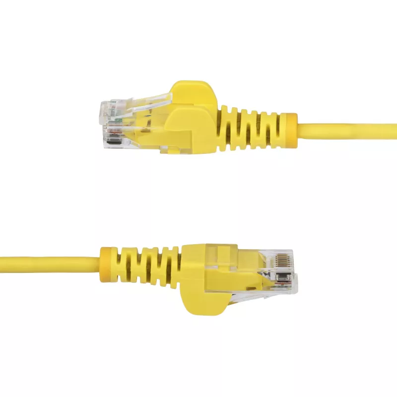 StarTech.com 2,5 m geltonas plonas CAT6 eterneto kabelis, be užkabinimų, 100 W PoE, UTP, LSZH, 28AWG gryno vario gyslos, plonas RJ45 tinklo komutacinis kabelis su įtempimo sumažinimais, individualiai testuotas