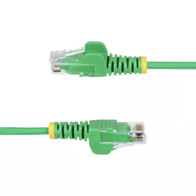 StarTech.com 2,5 m žalias plonas CAT6 eterneto kabelis, be užkabinimų, 100 W PoE, UTP, LSZH, 28AWG gryno vario gija, plonas RJ45 tinklo komutacinis kabelis su įtempimo sumažinimais, individualiai testuotas