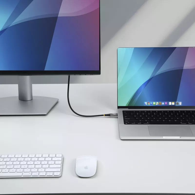 StarTech.com 50 cm (1,6 pėd.) USB4 laidas, 80 Gbps, USB-IF sertifikuotas USB-C laidas, 240 W PD, 8K 120 Hz / 4K 240 Hz DP2.1 DP80, TPE apvalkalas, suderinamas su Thunderbolt 4 – juodas USB-C laidas