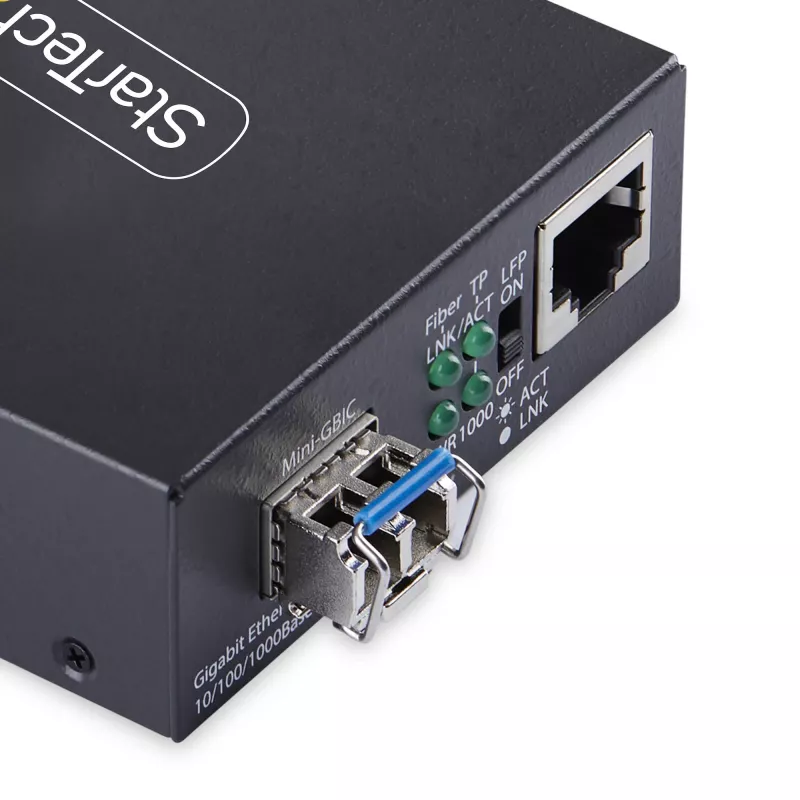StarTech.com Gigabit Ethernet vario-į-šviesolaidį keitiklis, SM LC, 40 km, 10/100/1000 Mbps, RJ45 į LC, pilnai metalinis, 9K Jumbo kadrai, TAA atitinkantis