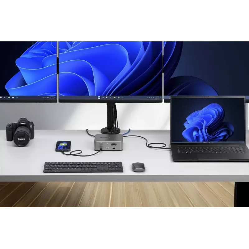 StarTech.com Thunderbolt 5 dokų stotis, DP / HDMI, trijų monitorių dokas iki 4K 144Hz arba dviejų 8K 60Hz, 5x USB prievadai, 140W nešiojamojo kompiuterio įkrovimas