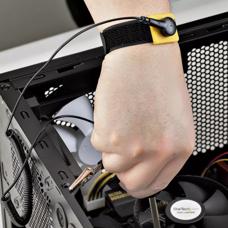 StarTech.com Antistatic Wrist Strap with Grounding kabelis, ESD Safe Band with 5ft / 1.5m Detachable Cord, Prevent Electrostatic Discharge, Adjustable Fit, TAA