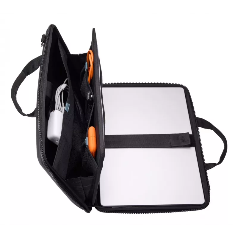 Nešiojamojo kompiuterio krepšys Thule Gauntlet 16, skirtas 16 colių MacBook, juodas, sustiprintas įdėklas ir apsauginis užtrauktukas