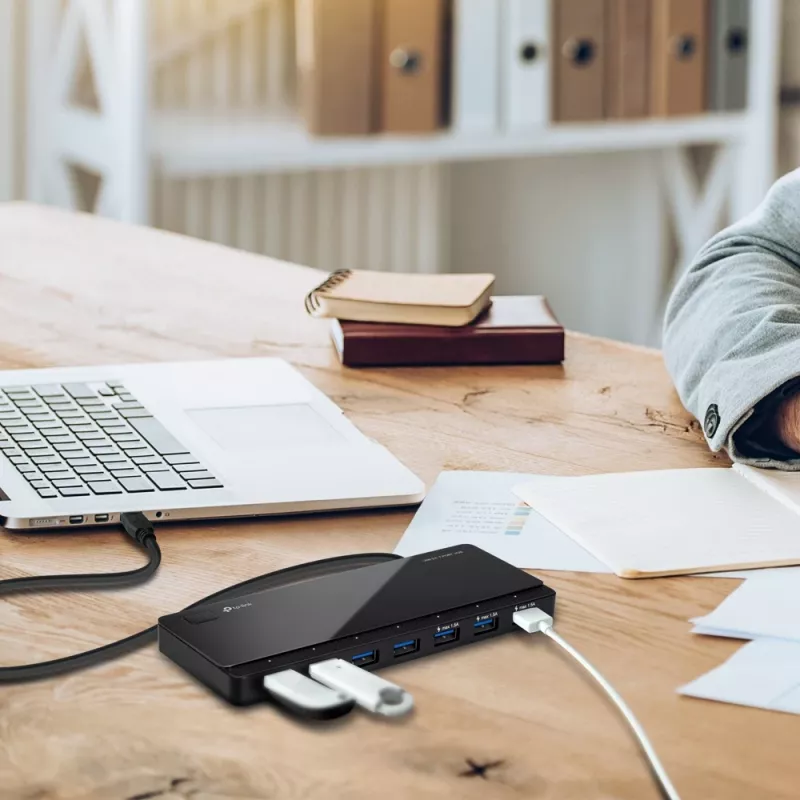 TP-Link UH700 sąsajos šakotuvas USB 3.2 Gen 1 (3.1 Gen 1) Micro-B 5000 Mbit/s Juoda