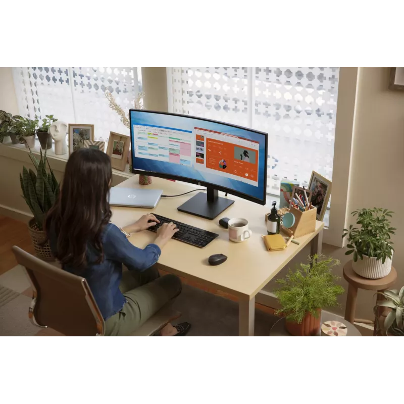 HP P34hc G4 WQHD USB-C lenktas monitorius, 86,4 cm (34 colių), 3440 x 1440 pikselių, Wide Quad HD, LCD, 5 ms, juodas