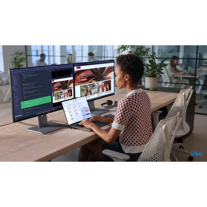 Laptop Lenovo ThinkPad X9-15p Gen 1 Aura Edition Copilot+ 358H 15.3 col. jutiklinis 2,8K 64 GB RAM 1 TB SSD Wi‑Fi 7 Windows 11 Pro
