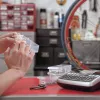 DYMO LabelManager stalinis etikečių spausdintuvas | 360D įkraunamas rankinis etikečių spausdintuvasPaprasta naudotiVienu prisilietimu valdomi išmanieji klavišaiQWERTY klaviatūraDidelis ekranas | Namų ir biuro organizavimui