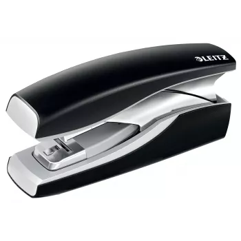 Leitz segiklis Softpress Flat Clinch 30 lapams, 30 lapai, Juoda, Plokščias suspaudimas, Leitz Softpress segės, Plastikas, 80 g/m²