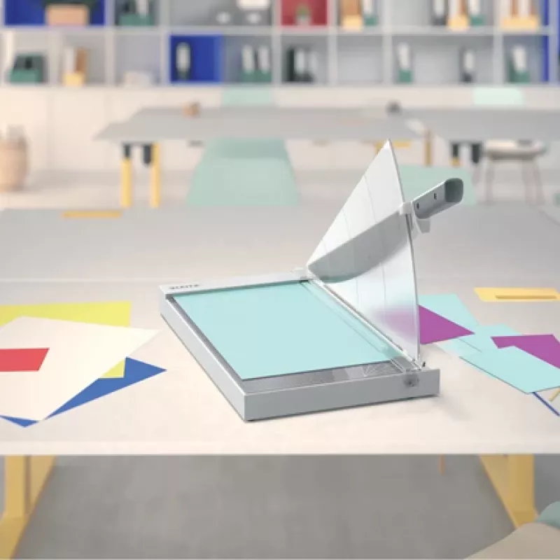 Leitz Precision Office popieriaus pjaustyklė A3, 15 lapų, nerūdijantis plienas, A3, 80 g/m², stiklas, nerūdijantis plienas, antracitas