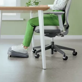 Leitz Ergo reguliuojama stalo kojų atrama, 80% perdirbto plastiko, pilka, perdirbtas plastikas, 34 cm, 42 cm, 340 mm, 420 mm
