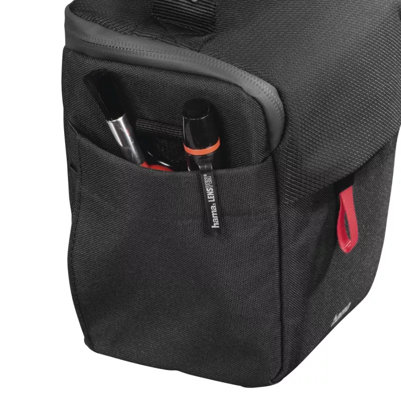 Hama Matera Holster Juoda