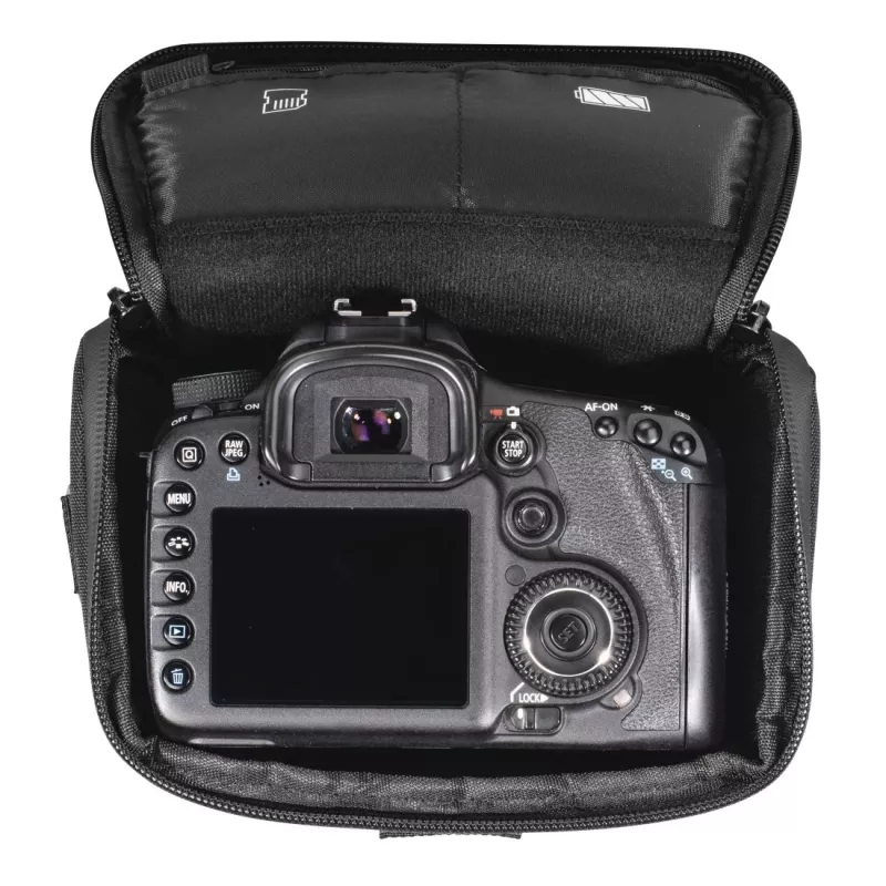 Hama Matera Holster Juoda