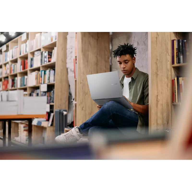 ASUS Vivobook 14 M1407GA-LY012W Copilot+ PC AMD Ryzen™ AI 7 445 Nešiojamasis kompiuteris 35.6 cm (14 colių) WUXGA 16 GB DDR5-SDRAM 512 GB SSD Wi-Fi 6 (802.11ax) Windows 11 Home Olandiška Sidabrinis
